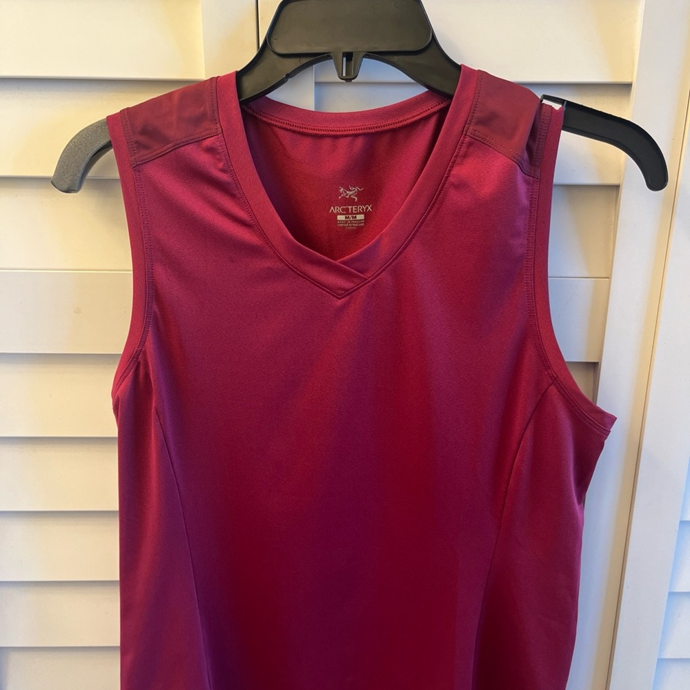 Arc'teryx Women's Berry Tank Top Sz M